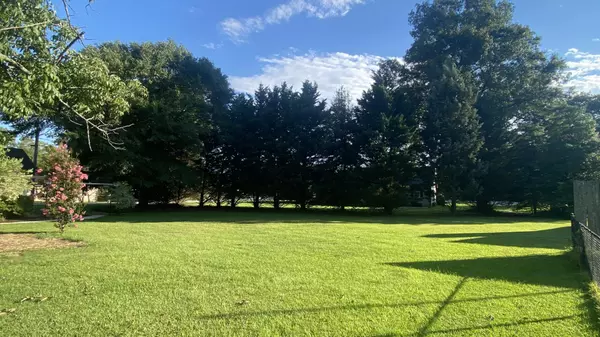 Soddy Daisy, TN 37379,8625 Boxwood Lane