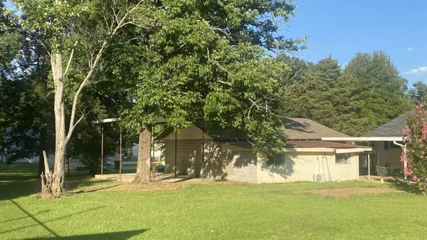 Soddy Daisy, TN 37379,8625 Boxwood Lane