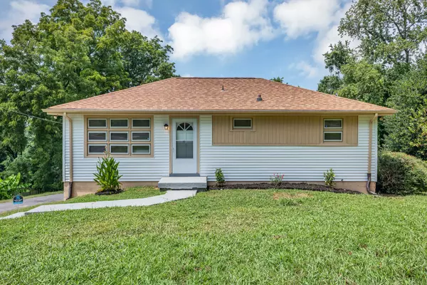 2209 Maplecrest Dr, Nashville, TN 37214