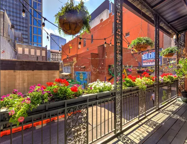 Nashville, TN 37201,211 3rd Ave #N