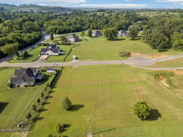 Columbia, TN 38401,2 Heirloom Ln