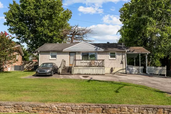 Nashville, TN 37209,478 Sunliner Dr