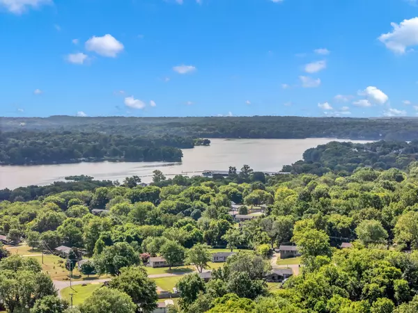 Hendersonville, TN 37075,127 Veebelt Dr
