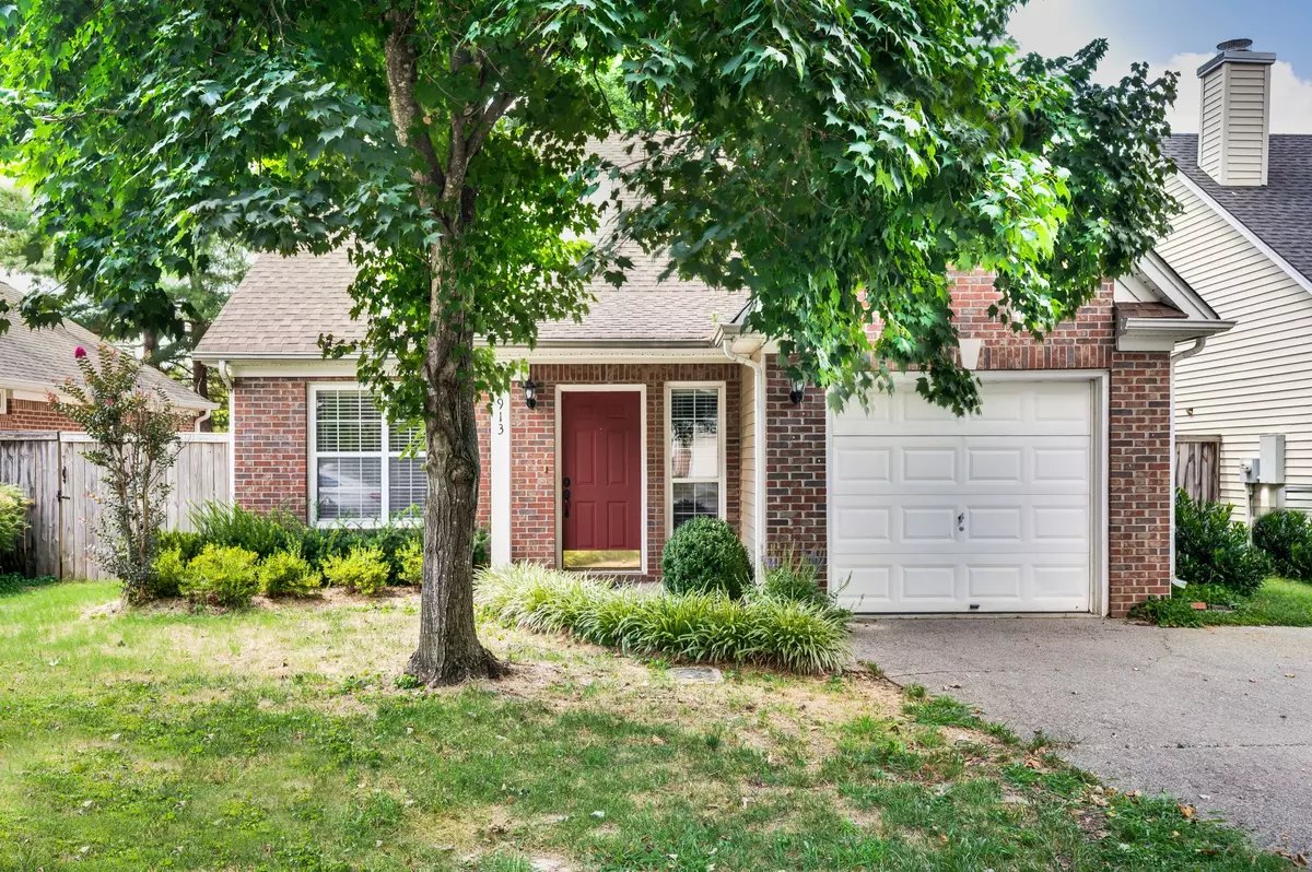 Franklin, TN 37069,913 Idlewild Ct