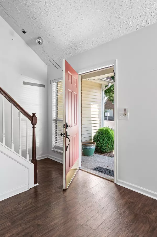 Franklin, TN 37069,913 Idlewild Ct