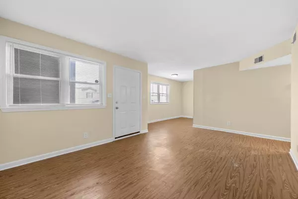 Oak Grove, KY 42262,812 Pembroke Oak Grove Rd #Unit 11