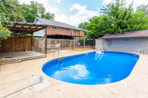 Chattanooga, TN 37412,703 Belvoir Avenue