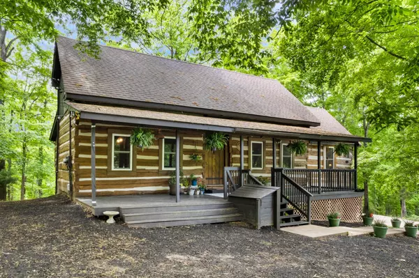 460 Seven Springs Rd, Clarksville, TN 37043