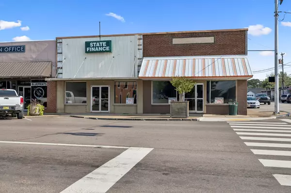 39 E Main St, Hohenwald, TN 38462