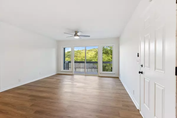 Nashville, TN 37205,21 Vaughns Gap Rd #105