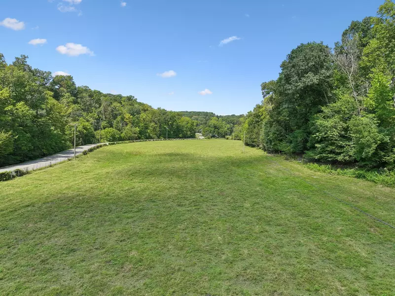 4 N Lick Creek Rd, Franklin, TN 37064