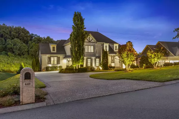 641 Legends Crest Dr, Franklin, TN 37069