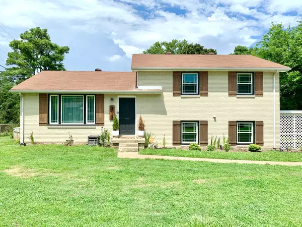 Clarksville, TN 37042,313 Verdun Dr