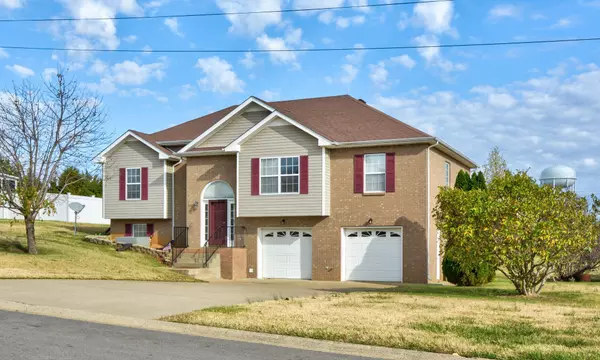 321 Greenspoint Ct, Clarksville, TN 37042