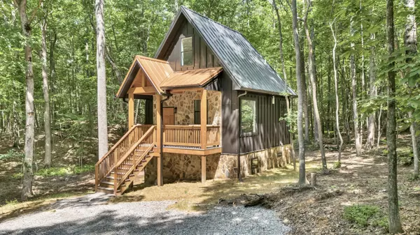 Monteagle, TN 37356,2451 Clifftops Ave