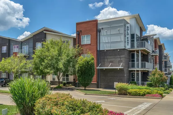 1118 Litton Ave #203,  Nashville,  TN 37216