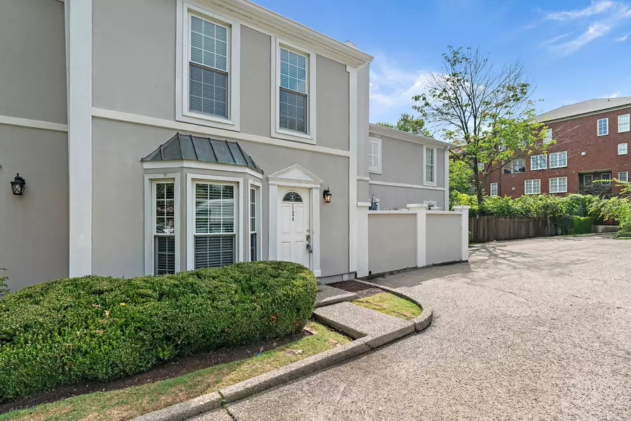 124 Acklen Park Dr, Nashville, TN 37203