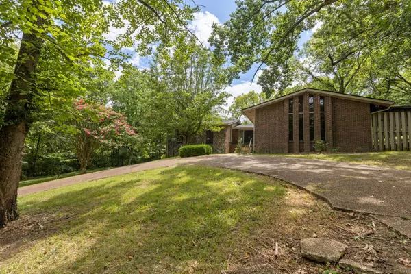 2193 Hillsboro Valley Rd, Brentwood, TN 37027
