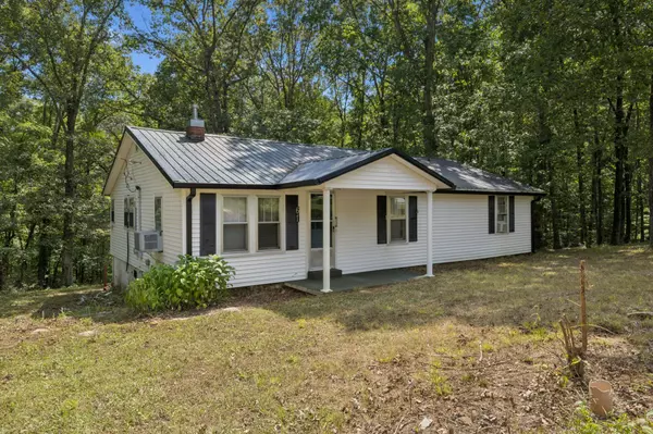 61 Brazzle Rd, Waverly, TN 37185