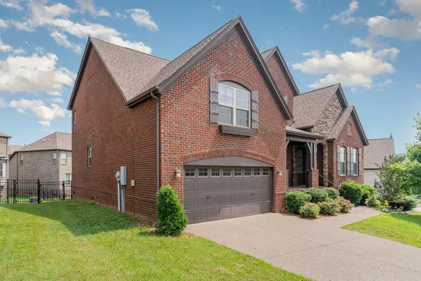 Hermitage, TN 37076,5170 Mountainbrook Cir
