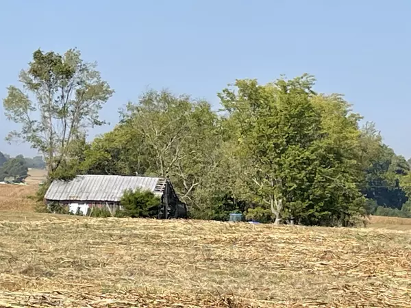 Adams, TN 37010,2 Ford Road