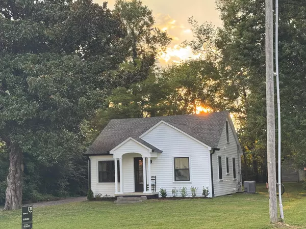 Smithville, TN 37166,109 Wilson St