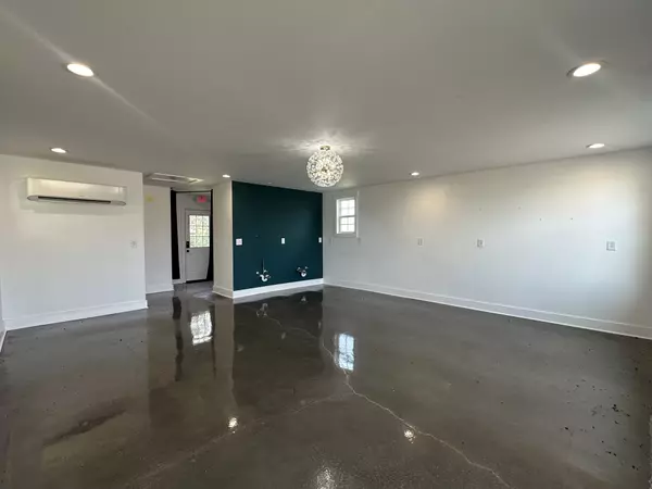 Cedar Hill, TN 37032,8490 Dunn Rd