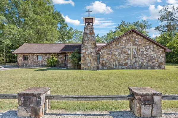 9616 Old Alto Hwy, Decherd, TN 37324