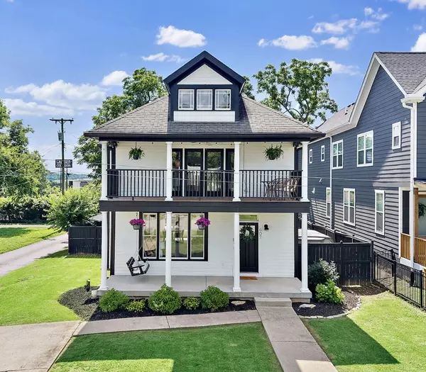 607 45th Ave #N, Nashville, TN 37209