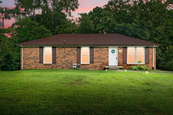 305 Barry Drive, Clarksville, TN 37040