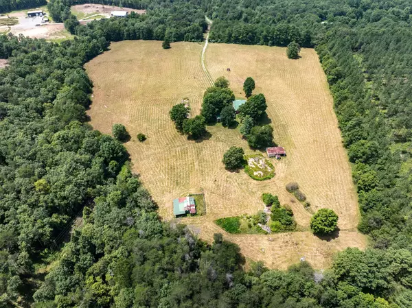 Crossville, TN 38572,290 Lawsontown Rd