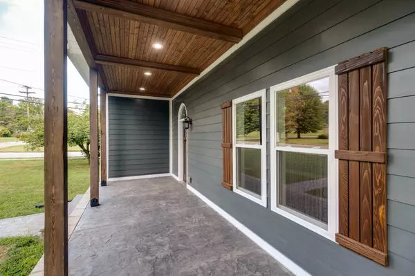 Mount Pleasant, TN 38474,214 Hay Long Avenue