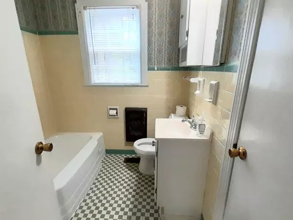 Columbia, TN 38401,1022 Rolling Fields Cir