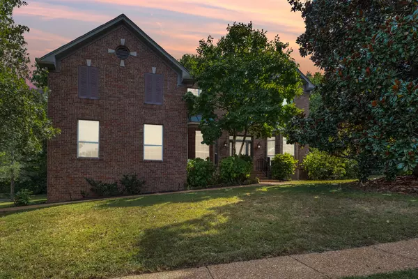 Nashville, TN 37221,8169 Londonberry Rd