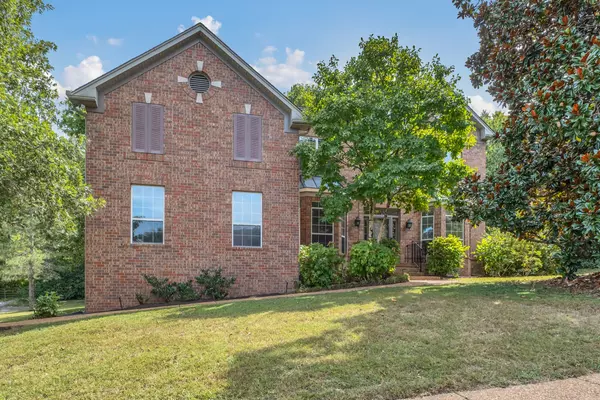 Nashville, TN 37221,8169 Londonberry Rd