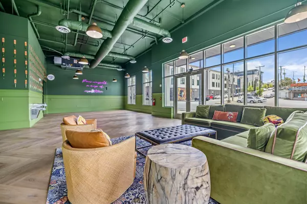 Nashville, TN 37206,815 Main St #103