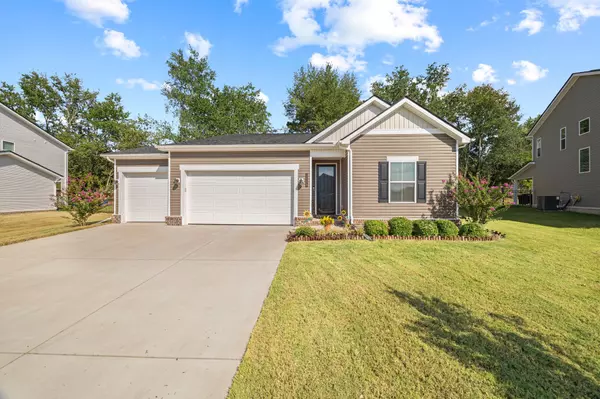 3008 Fernwood Ln, Columbia, TN 38401