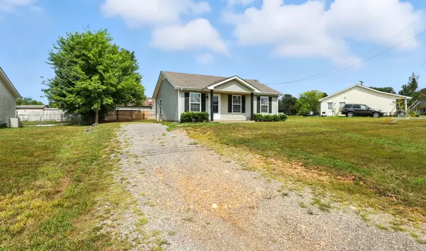 Clarksville, TN 37040,955 Winesap Rd