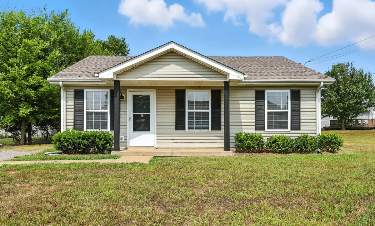 Clarksville, TN 37040,955 Winesap Rd