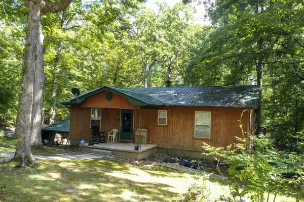 Dandridge, TN 37725,1027 Dean Cir
