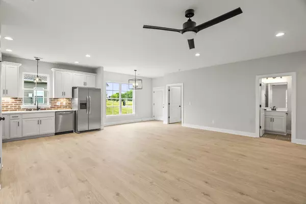 Greenbrier, TN 37073,2158 Rylee Way #43