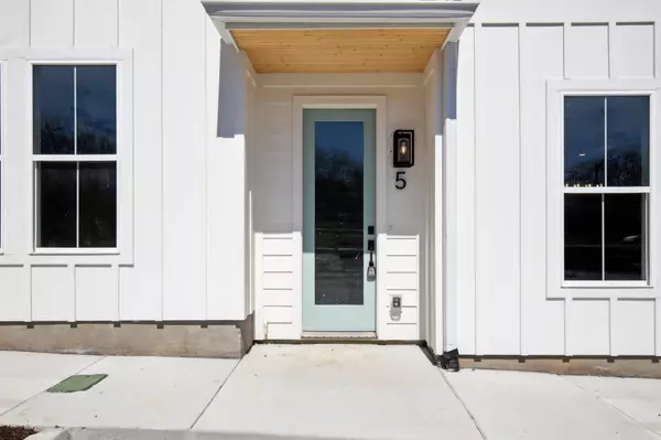 Madison, TN 37115,341 Archwood Dr #2