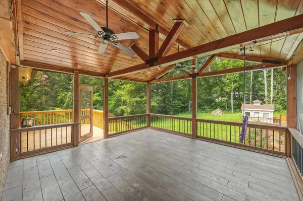 1575 Rosebank Ave, Cookeville, TN 38506