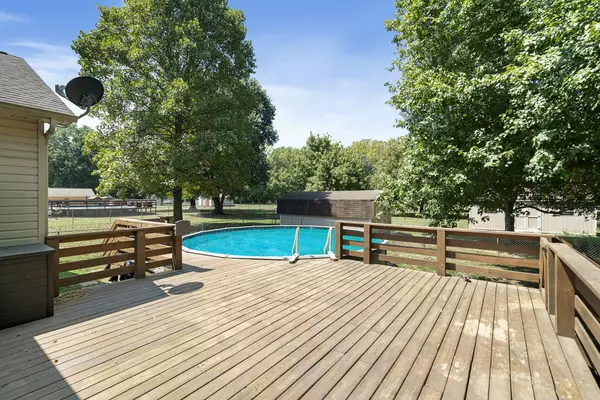 Columbia, TN 38401,327 Stonewall Dr