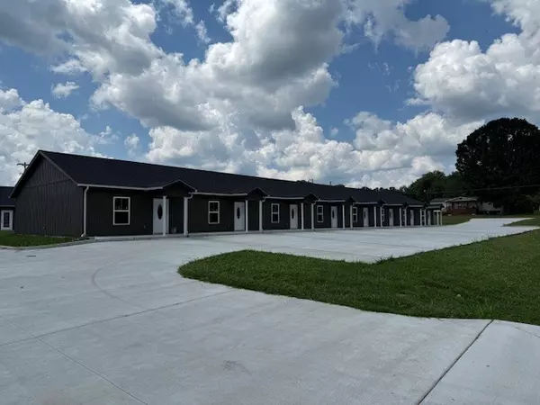 Cowan, TN 37318,116 Looney St N