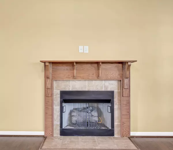 Clarksville, TN 37042,992 Dwight Eisenhower Way