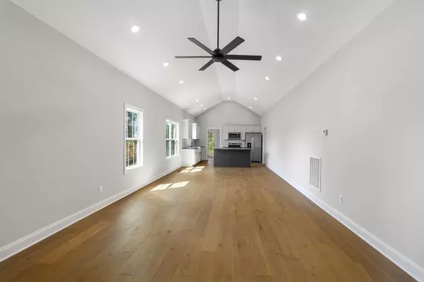 Shelbyville, TN 37160,303 Lee Ln