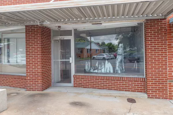 Mc Ewen, TN 37101,102 Main St