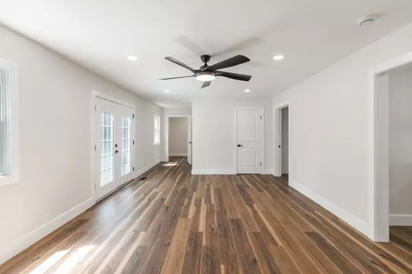5821 Carl Pl, Nashville, TN 37209