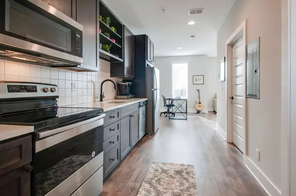 1077 E Trinity Ln #303, Nashville, TN 37216